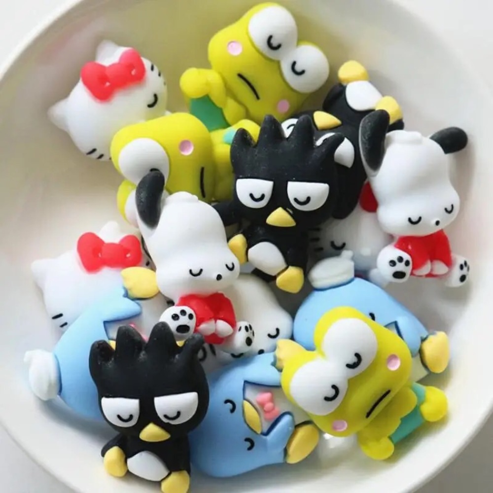 Sleeping Sanrio 😴💤 - Picture 3 of 6